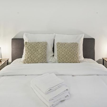 Superbe 2 Pieces Au Coeur Du Xvieme Bed & Breakfast Paris Exterior photo