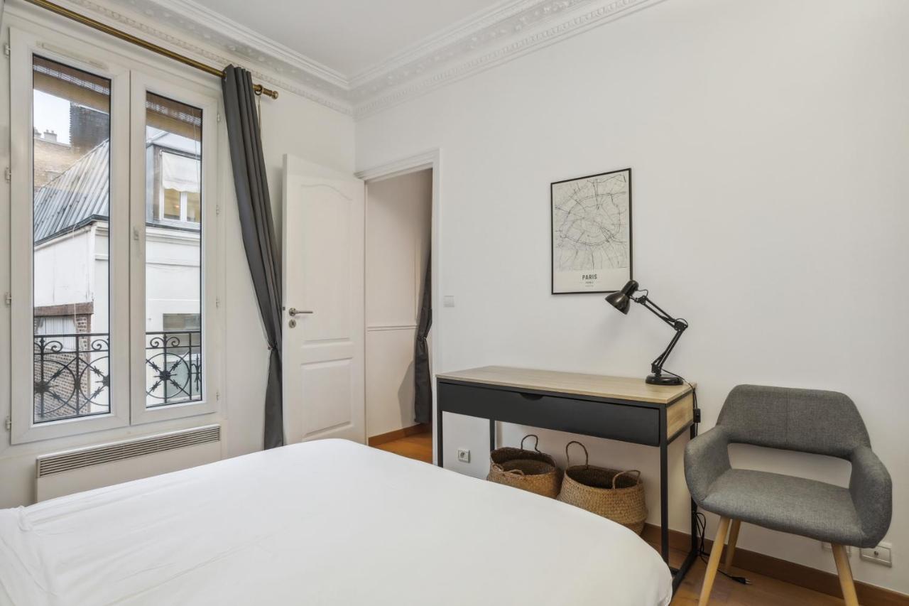 Superbe 2 Pieces Au Coeur Du Xvieme Bed & Breakfast Paris Exterior photo